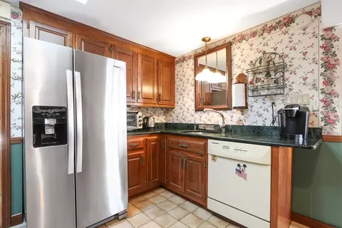 Kitchen - 152 Valley Rd, Needham, MA 02492 photo 1 of 3