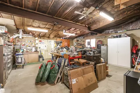Exterior - 152 Valley Rd, Needham, MA 02492 photo 5 of 5