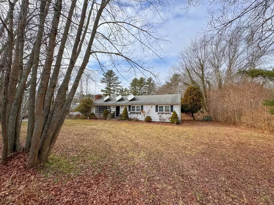 263 Cross Rd, Dartmouth, MA 02747 16 Photos Movoto