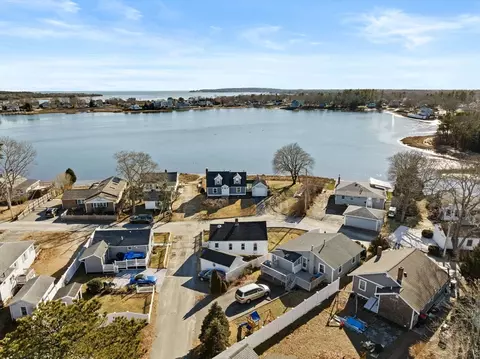 View/Area - 25 Circuit Ave, Wareham, MA 02571 photo 6 of 12