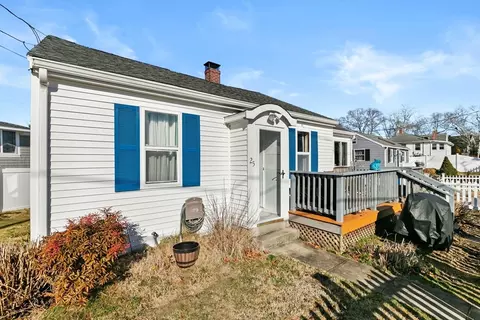 Exterior - 25 Circuit Ave, Wareham, MA 02571 photo 3 of 4