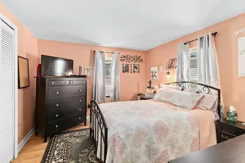 Bedroom - 25 Circuit Ave, Wareham, MA 02571 photo 3 of 6