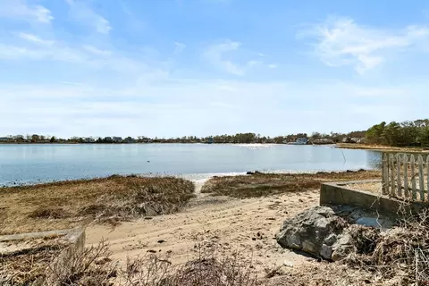 View/Area - 25 Circuit Ave, Wareham, MA 02571 photo 12 of 12
