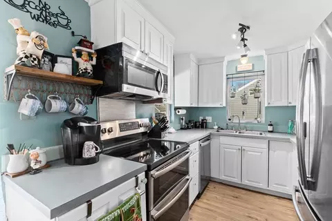 Kitchen - 25 Circuit Ave, Wareham, MA 02571 photo 1 of 2