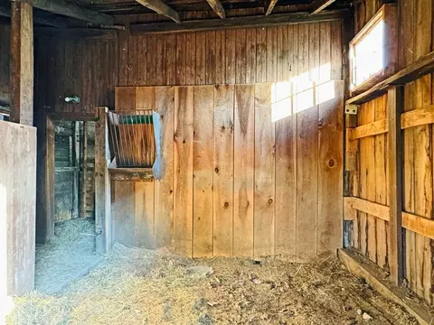 Bath - 135 Long Plain Rd, Whately, MA 01093 photo 3 of 3