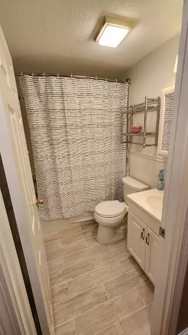 Bath - 316 Captain Lijahs Rd, Barnstable, MA 02632 photo 3 of 6