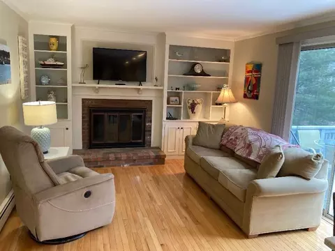 Living - 316 Captain Lijahs Rd, Barnstable, MA 02632 photo 4 of 6