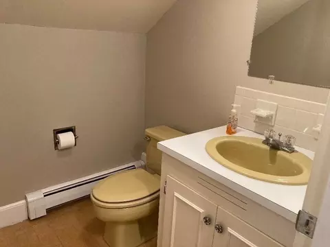 Bath - 316 Captain Lijahs Rd, Barnstable, MA 02632 photo 6 of 6