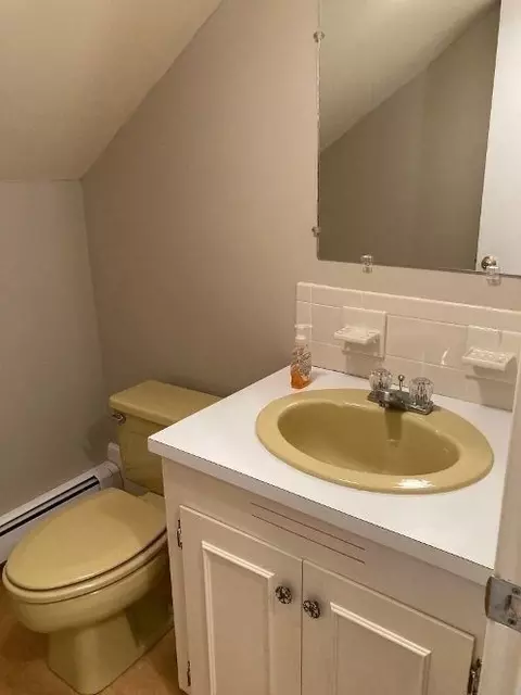 Bath - 316 Captain Lijahs Rd, Barnstable, MA 02632 photo 5 of 6