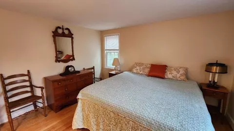 Bedroom - 316 Captain Lijahs Rd, Barnstable, MA 02632 photo 3 of 7
