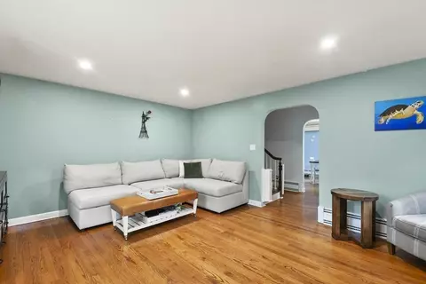 Living - 512 Mower St, Worcester, MA 01602 photo 3 of 4