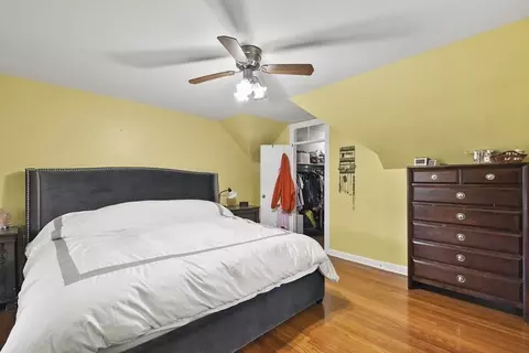 Bedroom - 512 Mower St, Worcester, MA 01602 photo 3 of 8