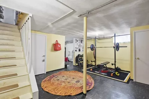 Exterior - 512 Mower St, Worcester, MA 01602 photo 6 of 10