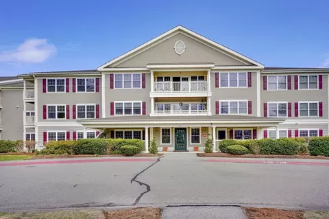34 Meeting House Ln #118, Stow, MA 01775