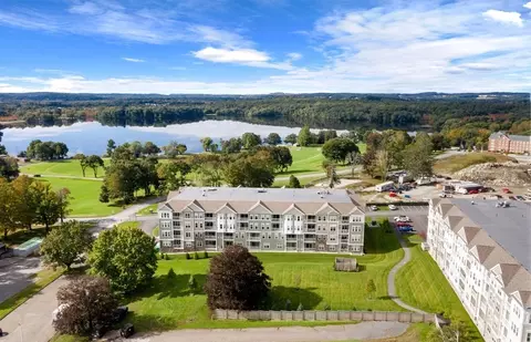6 Peters Farm Way #205, Westborough, MA 01581