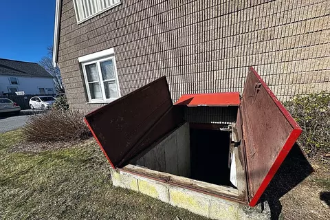 Exterior - 70 North St #E, Hyannis, MA 02601 photo 4 of 4