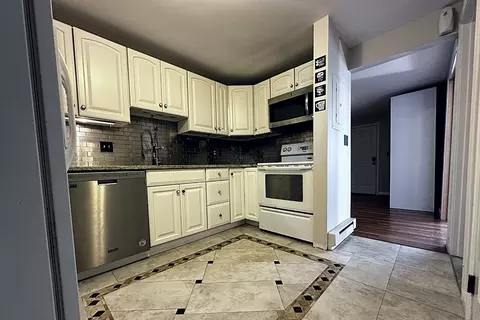 Kitchen - 70 North St #E, Hyannis, MA 02601 photo 1 of 5