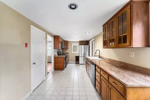 Kitchen - 75 Elm St, Upton, MA 01568 photo 3 of 4