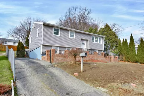 451 Douglas Rd, Lowell, MA 01852