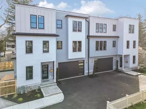 53 Roseway St #53, Boston, MA 02130