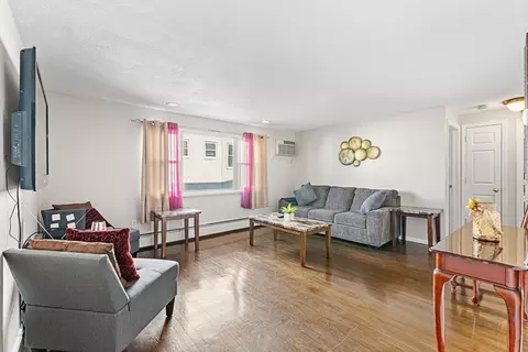 21 Lewis St #8, Lynn, MA 01902