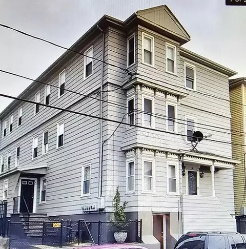 46 Pitman St, Fall River, MA 02723