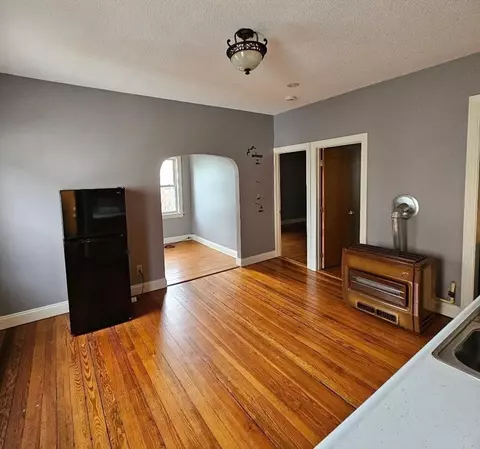 Living - 46 Pitman St, Fall River, MA 02723 photo 1 of 1