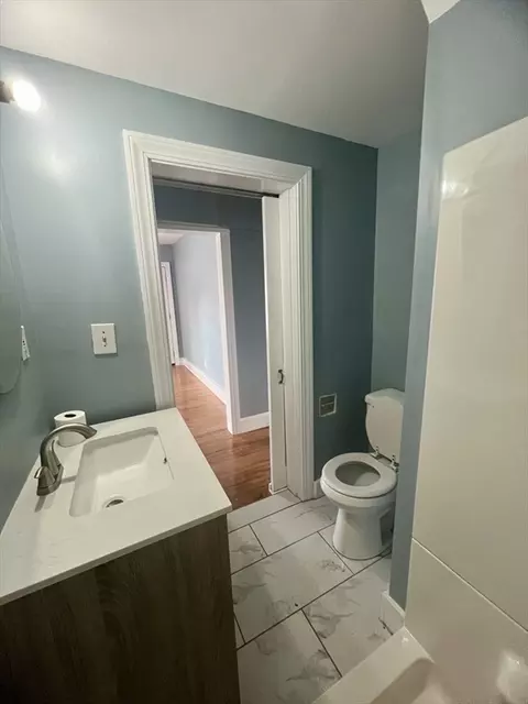 Bath - 24 Proctor St, Worcester, MA 01606 photo 3 of 3