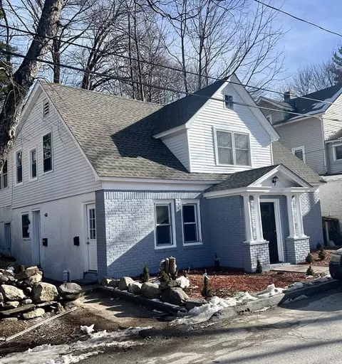 Exterior - 24 Proctor St, Worcester, MA 01606 photo 4 of 6