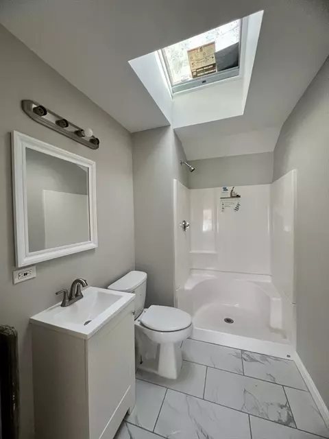 Bath - 24 Proctor St, Worcester, MA 01606 photo 1 of 3