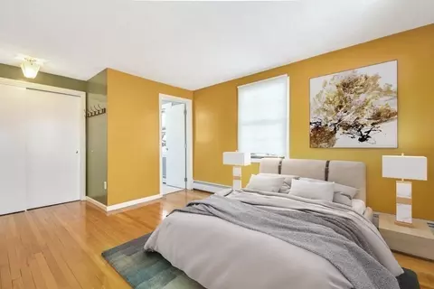 Bedroom - 10 Crowningshield Rd, Worcester, MA 01604 photo 1 of 4
