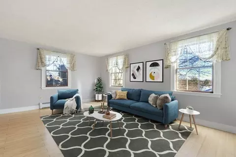 Living - 10 Crowningshield Rd, Worcester, MA 01604 photo 1 of 1
