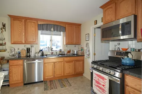 Kitchen - 5 Hayes St # -7, Maynard, MA 01754 photo 3 of 4