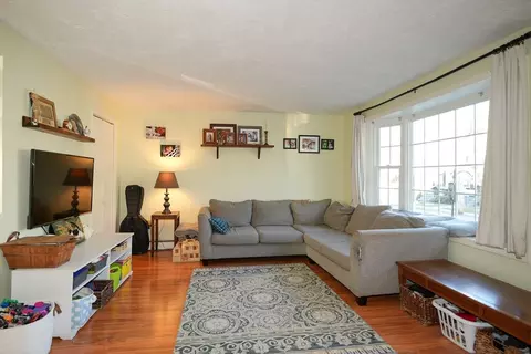 Living - 5 Hayes St # -7, Maynard, MA 01754 photo 3 of 5