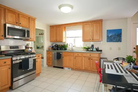 Kitchen - 5 Hayes St # -7, Maynard, MA 01754 photo 1 of 4