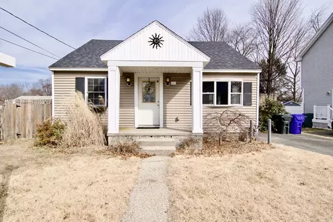 83 Lorimer St, Springfield, MA 01151