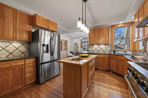 64 Chandler St, Somerville, MA 02144