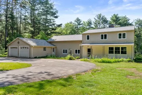 87 Ruggles St # -R, Gilbertville, MA 01031