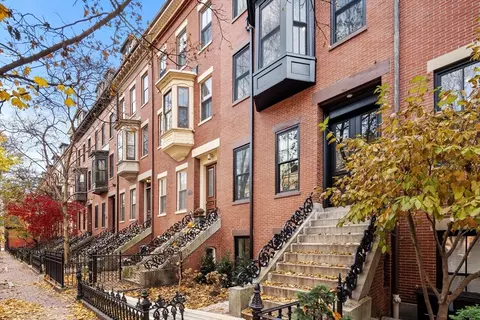 210 W Springfield St #A, Boston, MA 02118