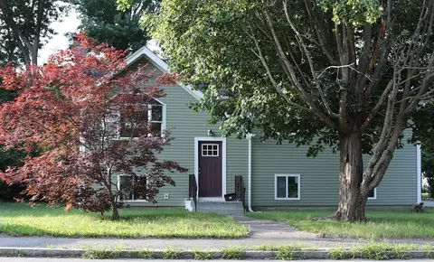 645 W Chestnut St, Brockton, MA 02301