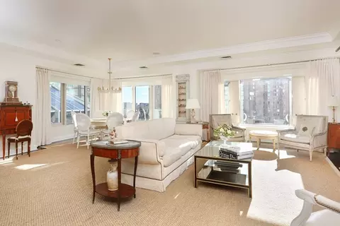 100 Belvidere St #4G, Boston, MA 02199