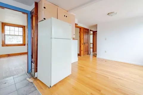 Kitchen - 40 Pine Pt, Wellfleet, MA 02667 photo 4 of 4