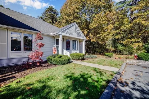 610 County Rd #5, Holyoke, MA 01040