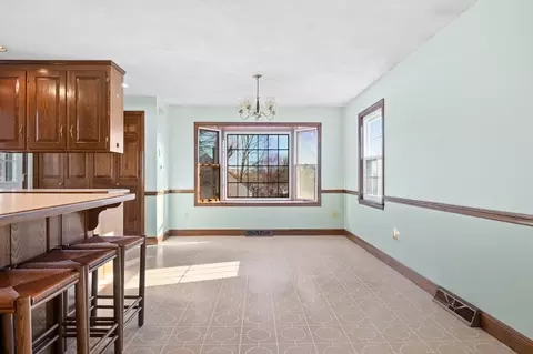 Dining - 31 Sunset Dr, Beverly, MA 01915 photo 1 of 1