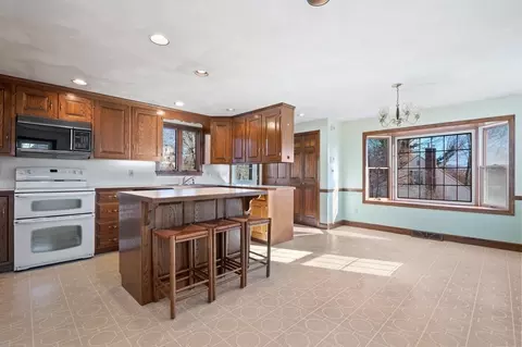 Kitchen - 31 Sunset Dr, Beverly, MA 01915 photo 1 of 3