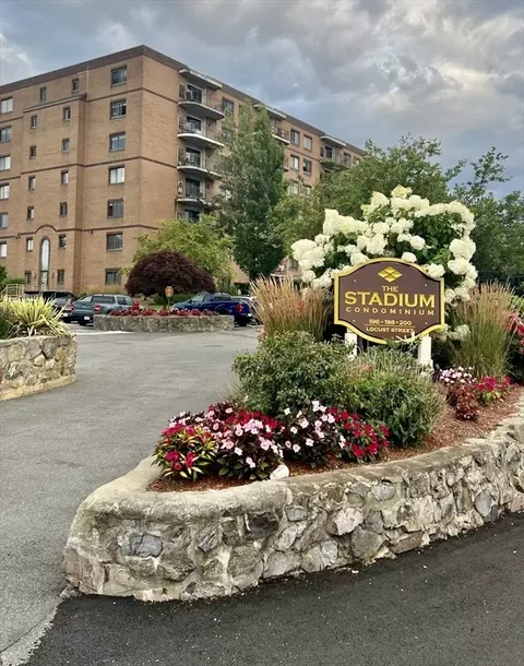 198 Locust St #202, Lynn, MA 01904