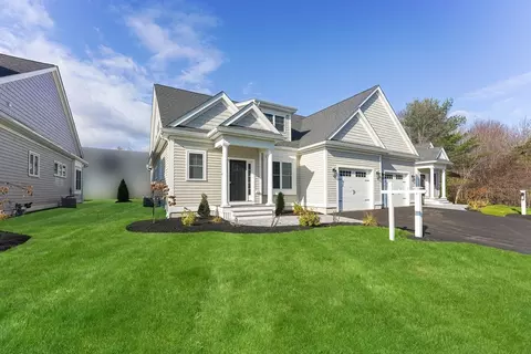 3 Damon Rd #12, Medfield, MA 02052