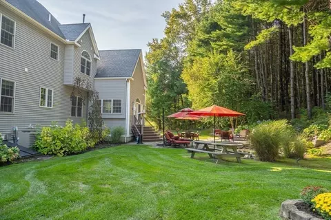 Exterior - 160 River Rd W, Berlin, MA 01503 photo 9 of 11