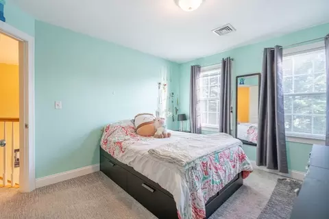 Bedroom - 160 River Rd W, Berlin, MA 01503 photo 5 of 6