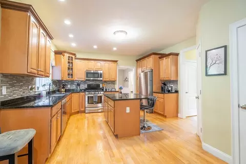 Kitchen - 160 River Rd W, Berlin, MA 01503 photo 3 of 4